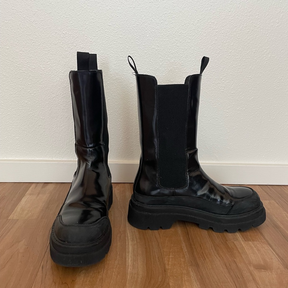 Voile Blanche Melba Chelsea Boots, Size 39 (8-8.5)